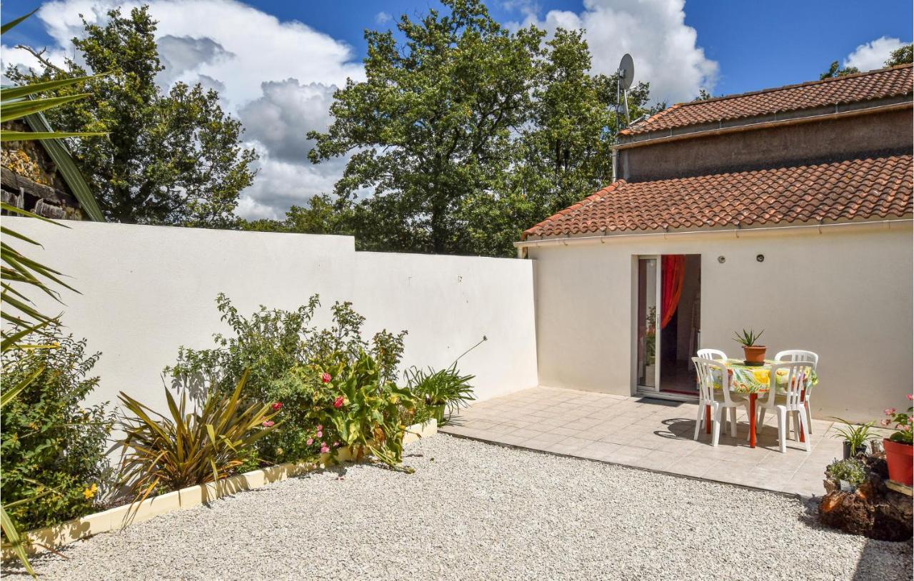 2 Bedroom Lovely Home In St Avaugourd Des Lande Saint-Avaugourd-des-Landes Luaran gambar